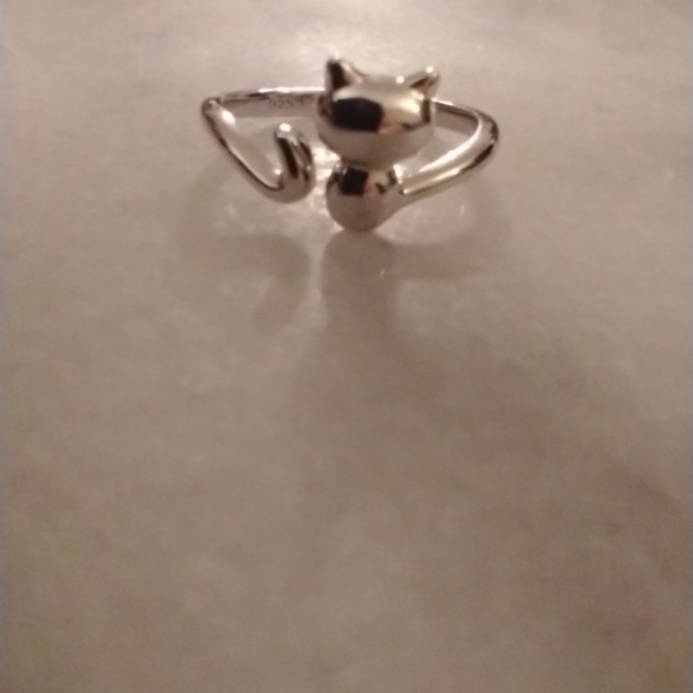 Sterling Silver Cat Ring Size 7 - image 3